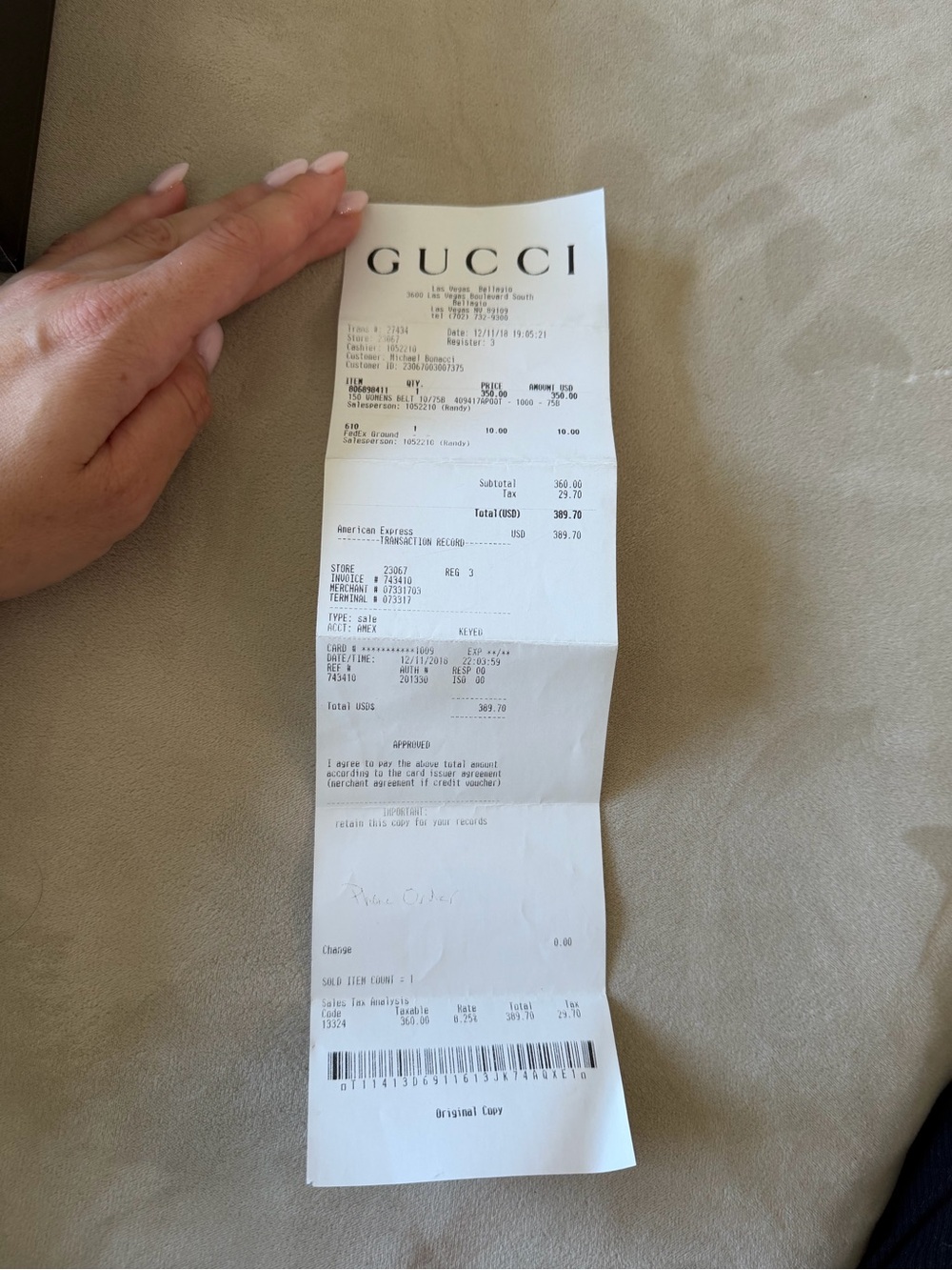 Gucci Black Leather Belt with Gold Double G Buckle - Picture 3 of 3